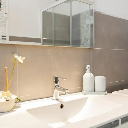 Holi - Bright&comfy Intrastevere Apartament *